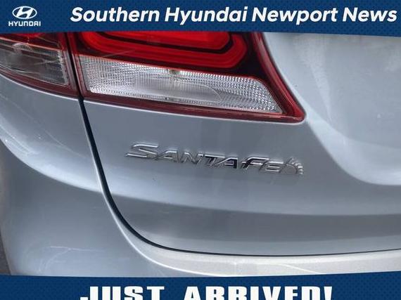 HYUNDAI SANTA FE 2017 KM8SNDHFXHU188181 image